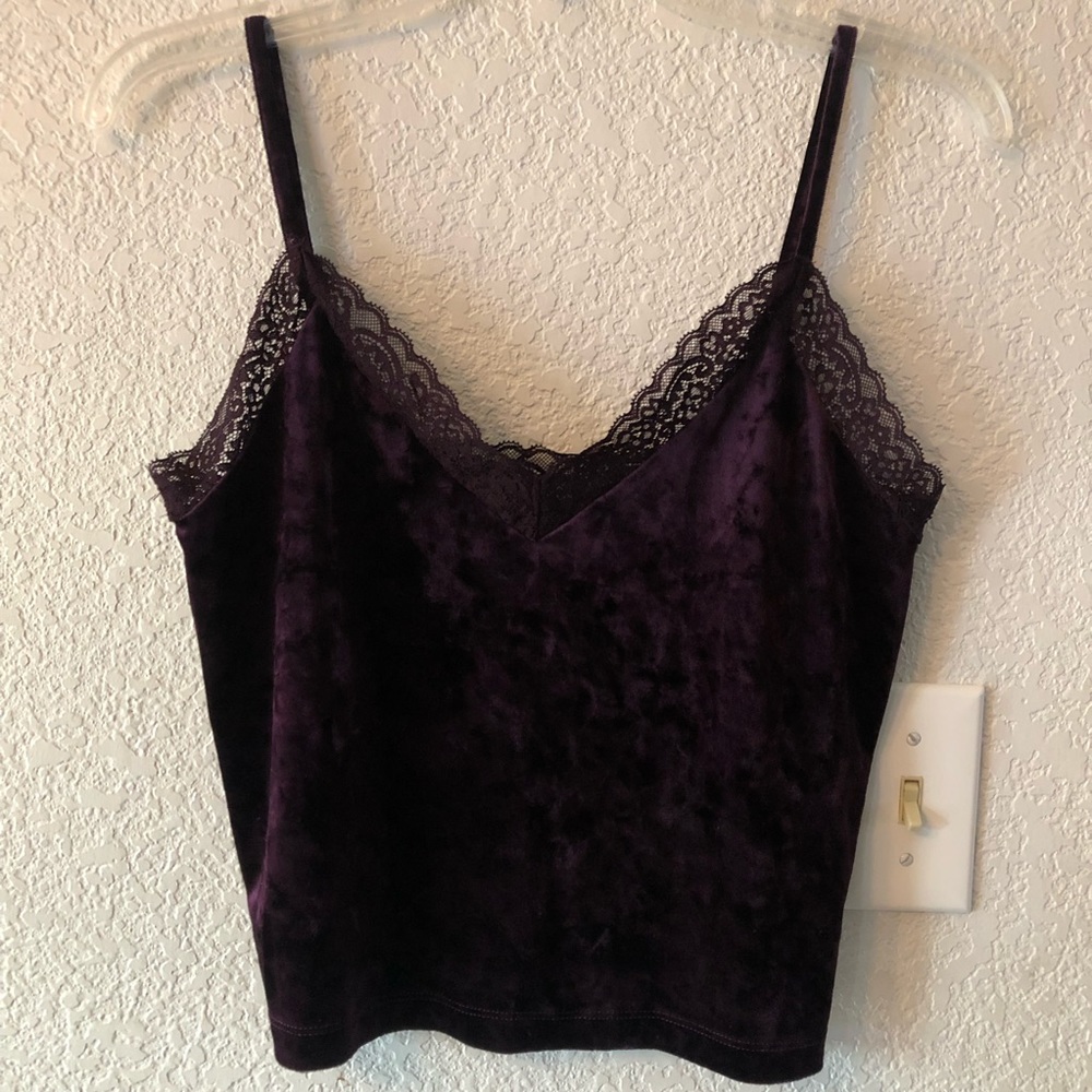 Forever 21 dark purple velour velvet lace crop top size M medium